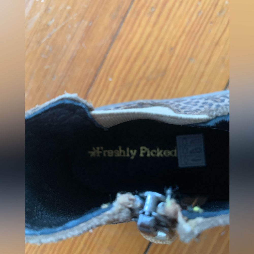 Freshly Picked Boots - Picture 6 of 7